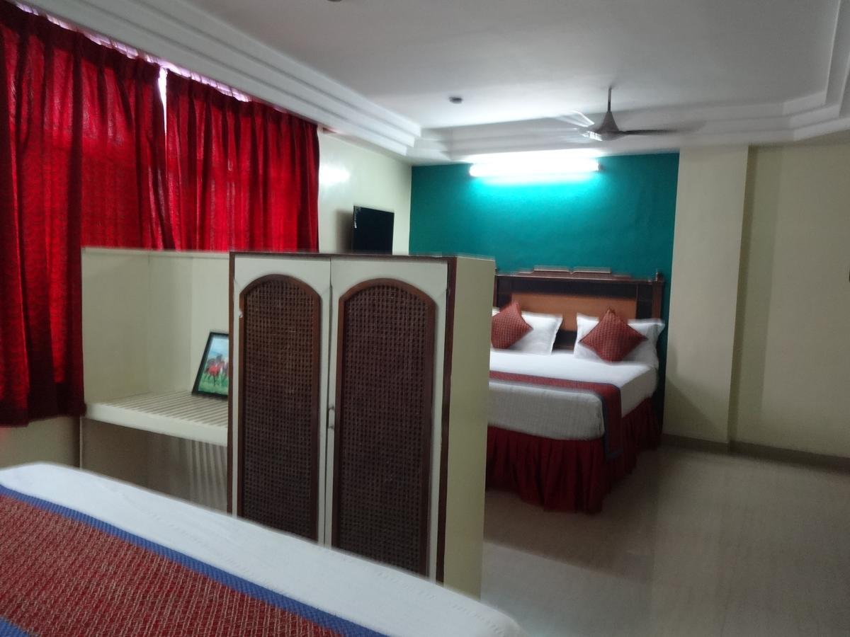 מדוראי Hotel Duke מראה חיצוני תמונה