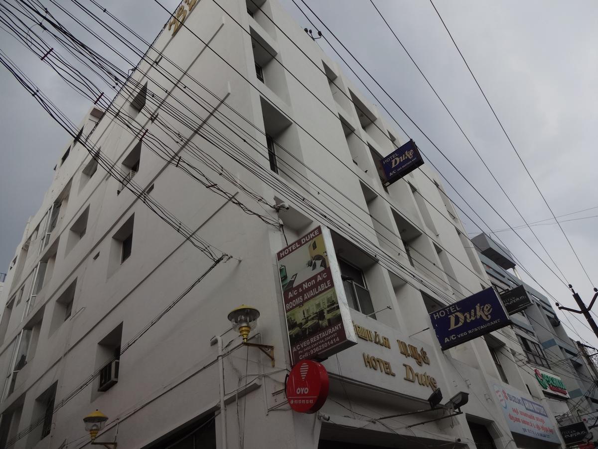 מדוראי Hotel Duke מראה חיצוני תמונה